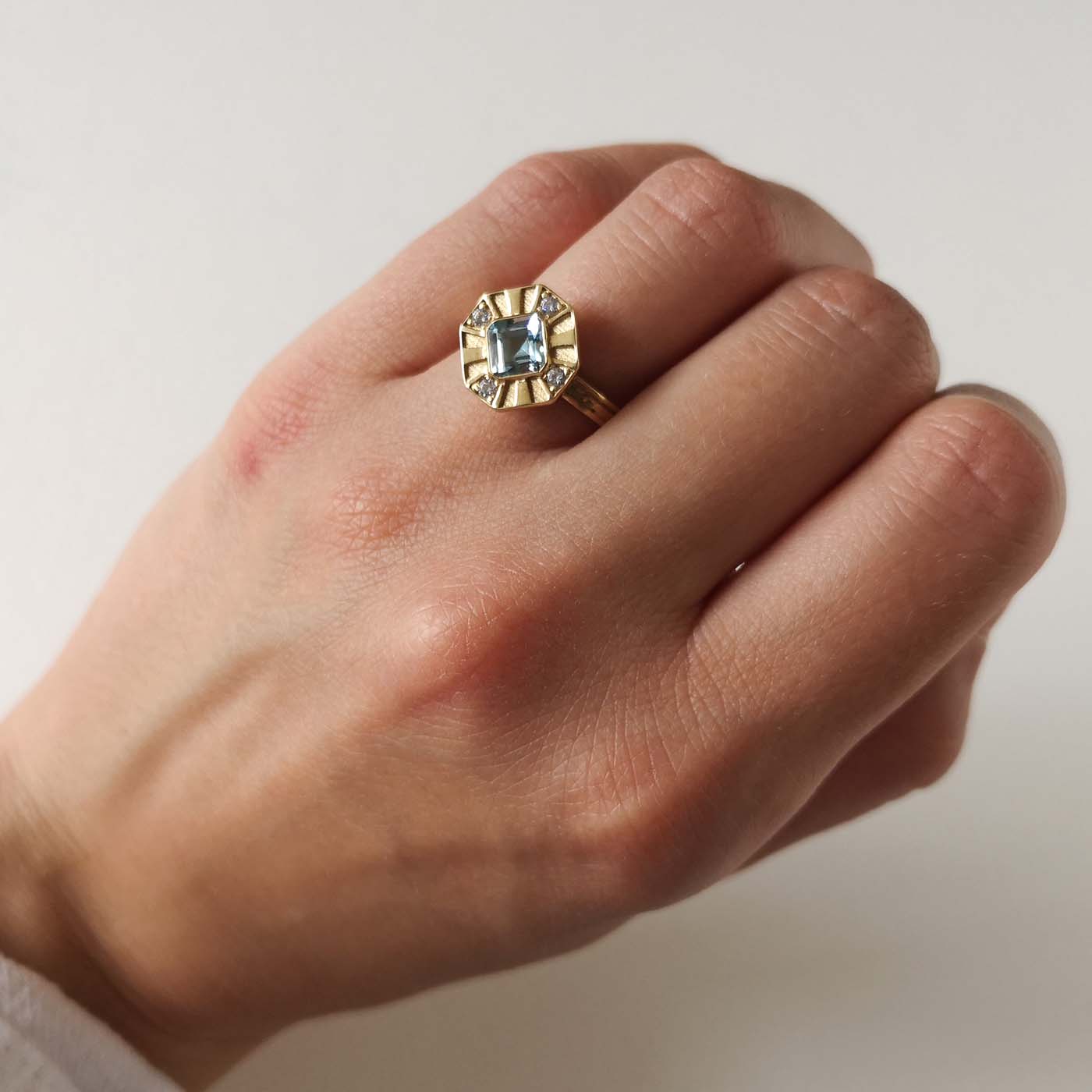 14ct Gold Deco Engagement Ring with Aquamarine